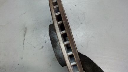 Диск тормозной передний Subaru Legacy Outback (B13