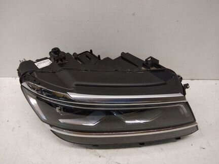 Фара передняя правая Volkswagen Tiguan 2 2017