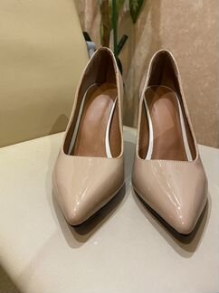 Туфли лодочки 38 бежевые нюд