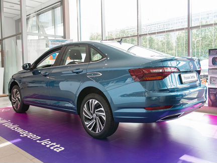 Volkswagen Jetta 1.6 AT, 2020