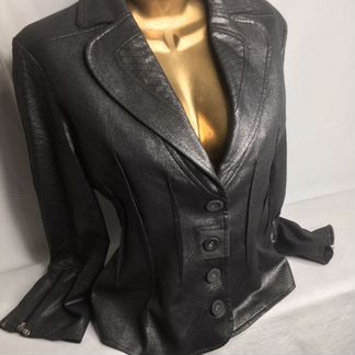 Пиджак черный с влажным блеском 46-48