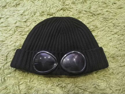 Шапка cp company оригинал