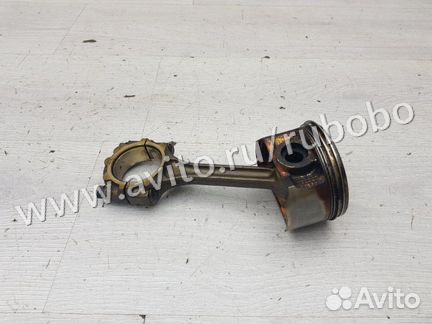 Поршень с шатуном Mitsubishi Galant 8 USA 4G64