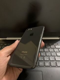 Телефон iPhone 8/64gb black