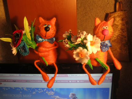 Подарки ручной работы - мониторные зверики