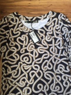 Платье Moschino