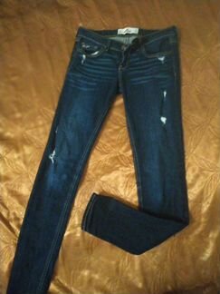 Джинсы Hollister