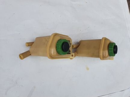 Бачок гур Porsche Cayenne 957