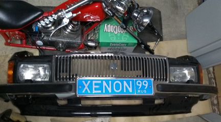 Арт- объект автомобиль для интерьера