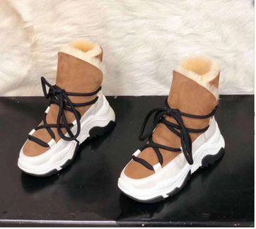 Зимние замшевые ботинки