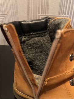 Продам зимние ботинки 33 р
