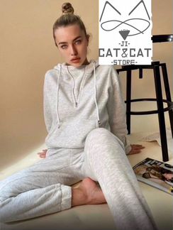 Милый спортивный женский костюм новый