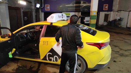 Лайтбокс яндекс такси