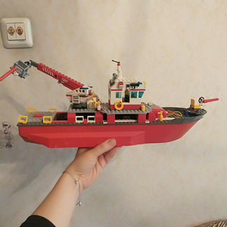 Корабль Lego оригинал