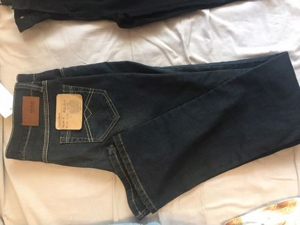Джинсы новые 44-46 размера MAG
