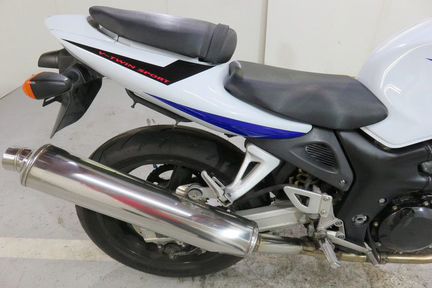 Suzuki SV400