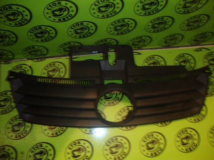 Решетка радиатора Volkswagen Polo 4 2001-2005