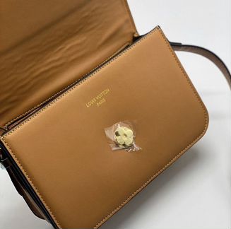 Сумка Louis Vuitton