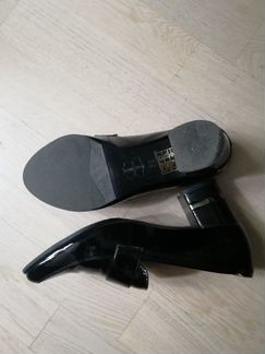 Туфли лаковые 33 размера