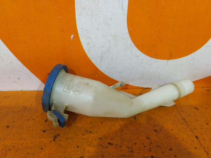 Горловина бачка омывателя Ford Focus 3 2011-2019