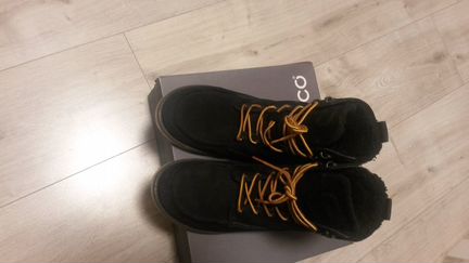 Ботинки Ecco. Разм. 39