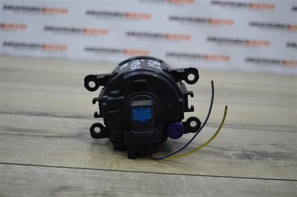 Фара противотуманная правая Форд Фиеста 6