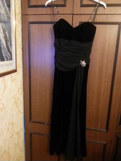 Вечернее платье