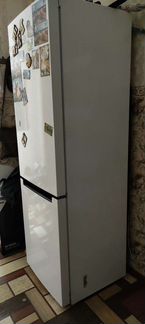 Холодильник-морозильник indesit DFM 4180S
