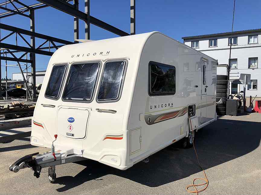 1 caravan