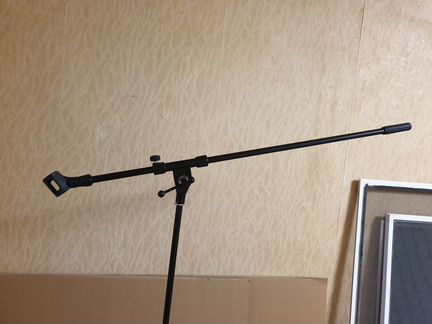 Микрофонная стойка