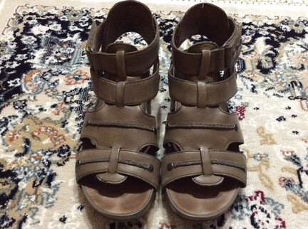 Босоножки женские Caprice из натуральной кожи 37р