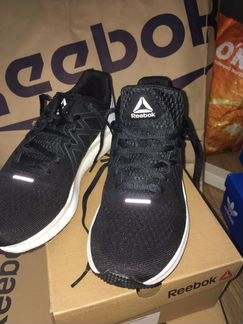 Кроссовки Reebok 37