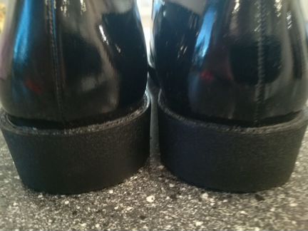 Туфли новые, школьные, для девочек - 34 р