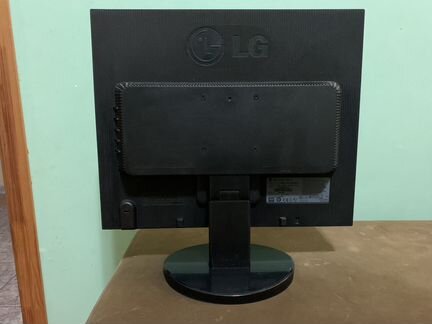 Монитор LG