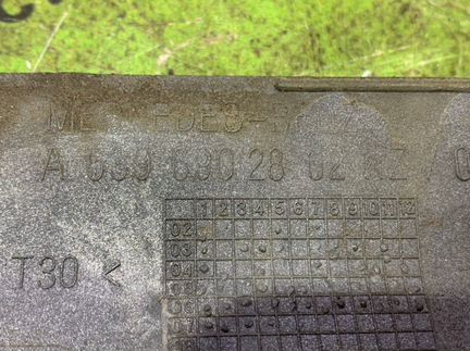 Молдинг крыла задний правый Mercedes V-Class W639