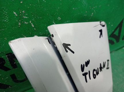 Накладка бампера R-Line передняя левая Volkswagen