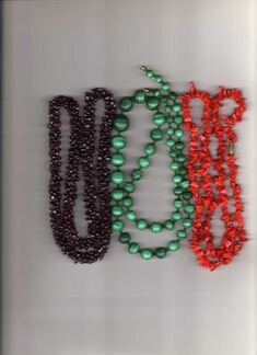 Бусы из камней