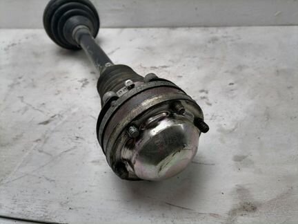 Привод левый Volkswagen Passat Cc 2.0 tfsi 2010