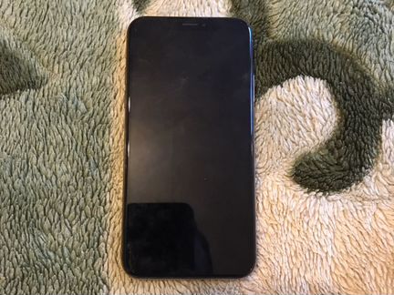 Телефон iPhone XS