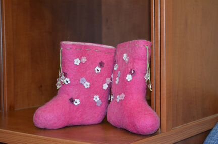Новые валенки ручной работы