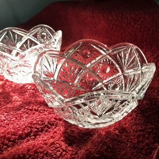 Хрустальная ваза конфетница 2 штуки одинаковые