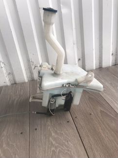 Бачок Омывателя Тойота Аурис Toyota Auris E150 200