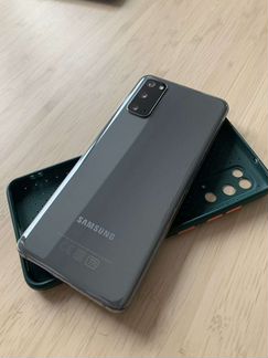 Телефон Samsung Galaxy S20