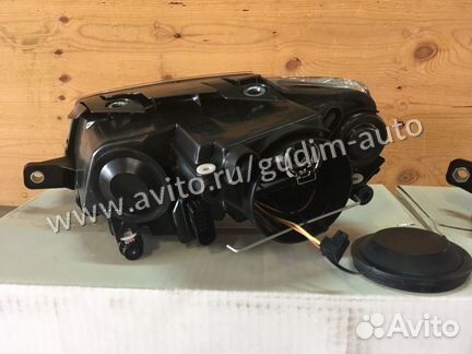 Фара передняя Фольксваген Пассат Б6 с 2005 черные