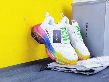 Balenciaga Triple S кроссовки новые женские