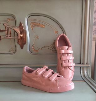 Кроссовки лакированные ASOS